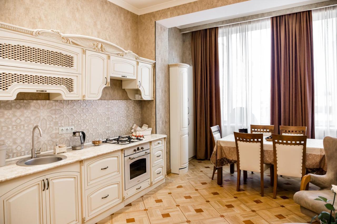 Dat Exx Apartments On Marjanishvili Tbilisi Eksteriør billede